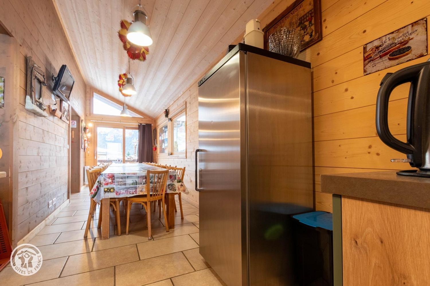 Salle à manger du chalet à Châtel